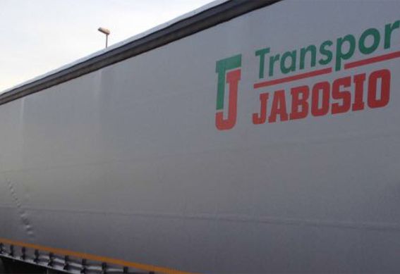Transportes Jabosio - Camiones parqueados